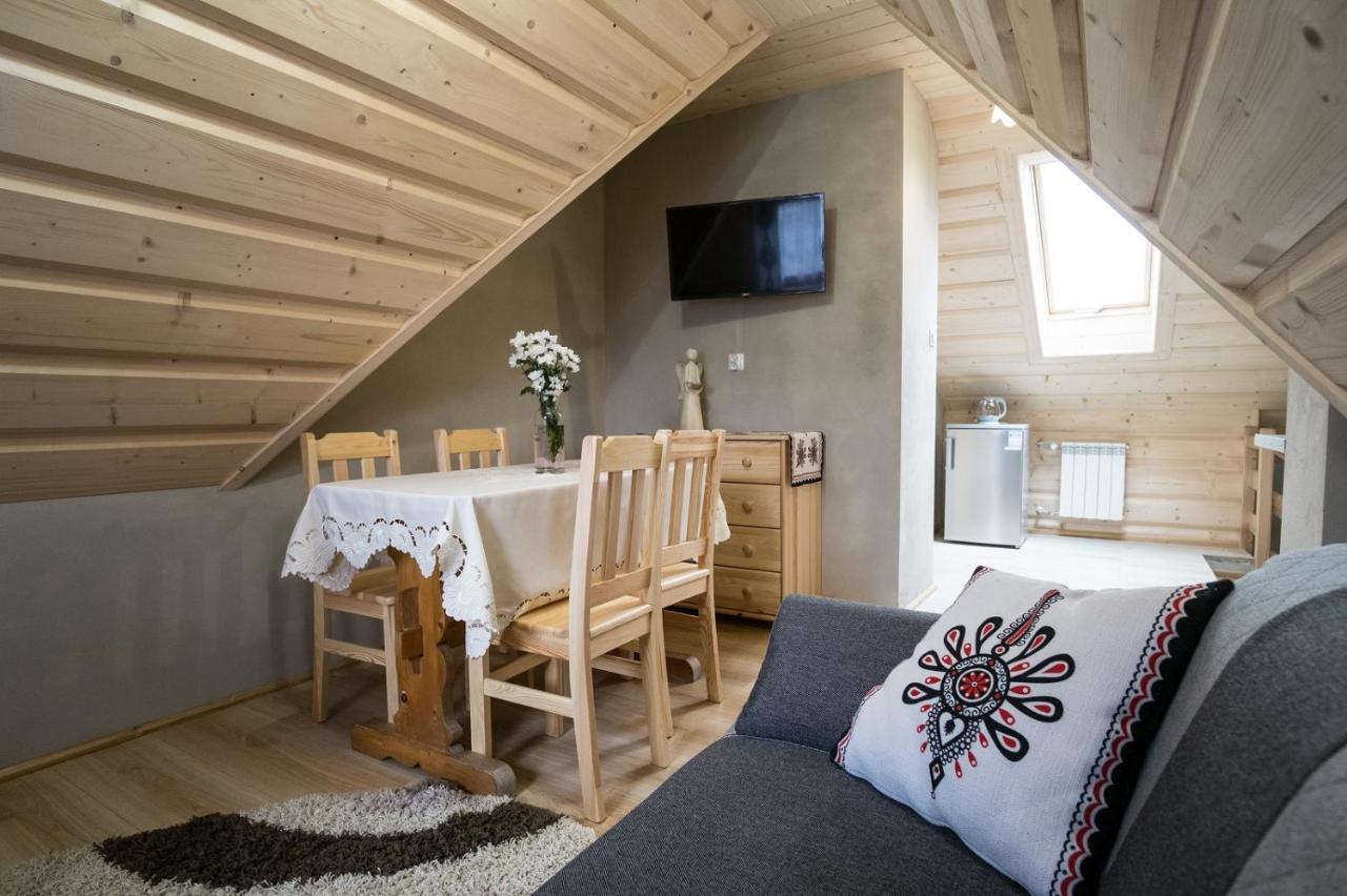 Apartamenty U Gabi Poronin Eksteriør billede